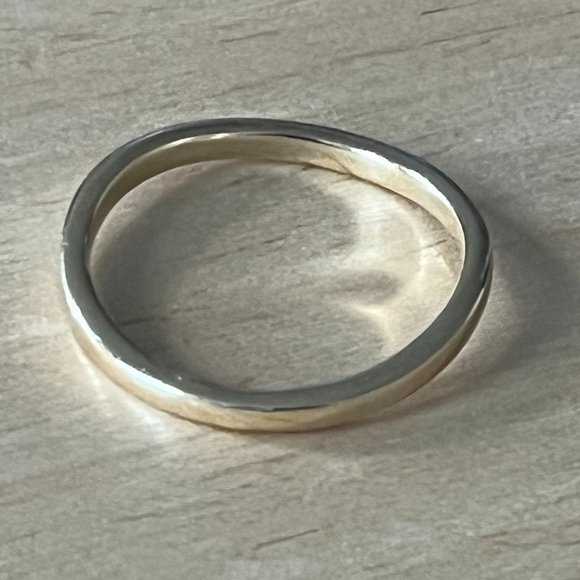 New Casual Seance 14K Gold Curve Band - Picture 2 of 10